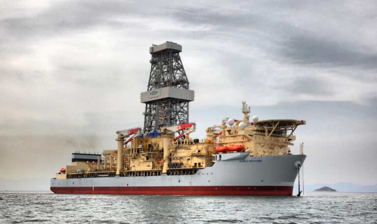 Drilling ships